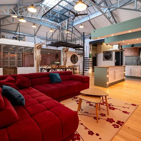 Loft Eiffel Unique Et Atypique, Au Coeur De Beziers