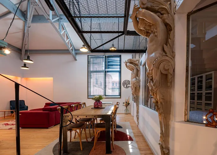 Apartamento Loft Eiffel Unique Et Atypique, Au Coeur De Béziers