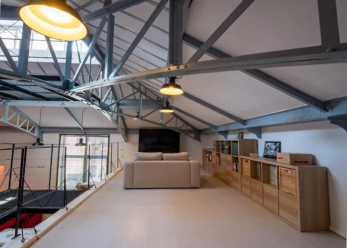 Apartamento Loft Eiffel Unique Et Atypique, Au Coeur De Béziers